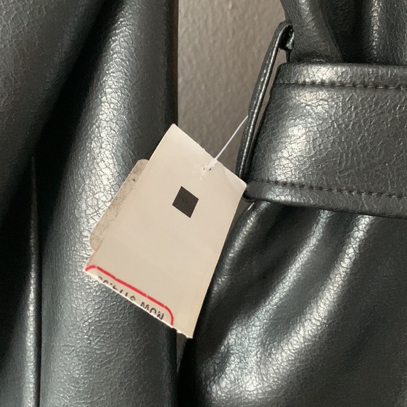 BNWT Premium H&M Vegan Leather Rain Shiny Sexy Trench Coat Black XXS - Picture 8 of 10